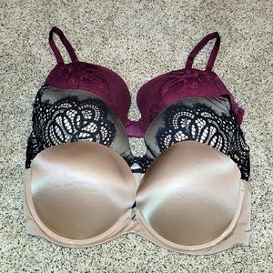 ⭐️💖⭐️ 3 Victoria Secret Pushup Bras 36D 💖